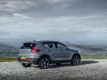 Volvo XC40 T5 Plug-in Hybrid Inscription 2002 года (UK)